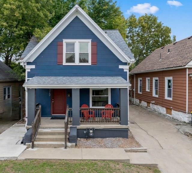 2319 Norton Avenue — photo 2
