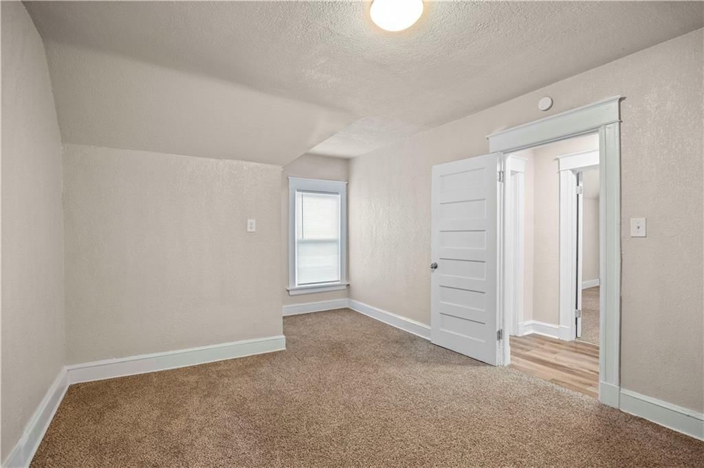 2319 Norton Avenue — photo 16