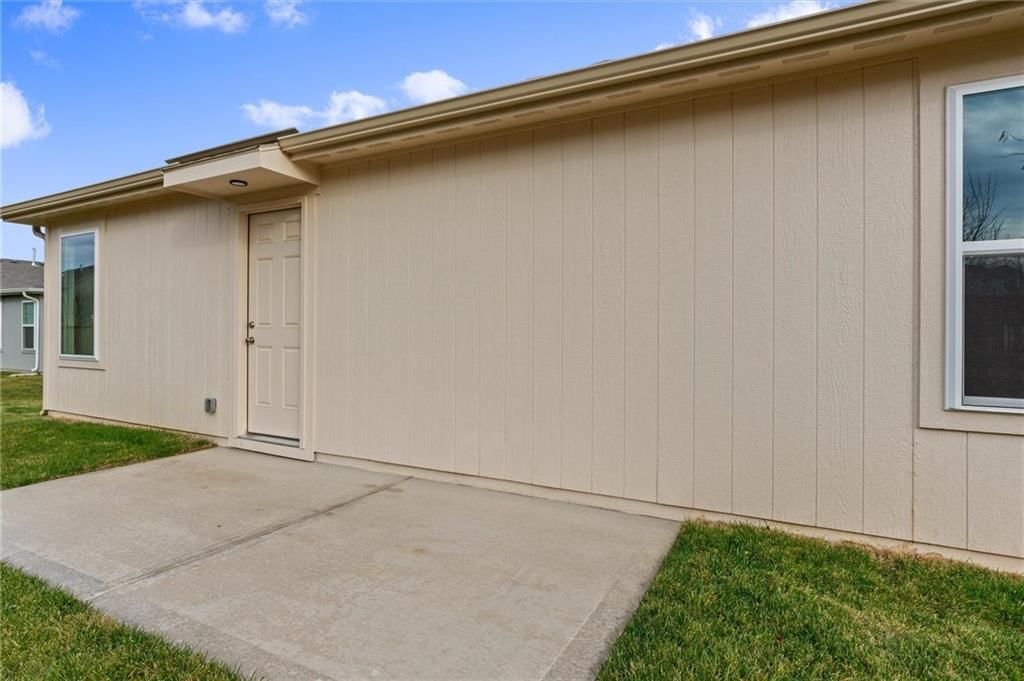 2288 Woodfield Drive — photo 35