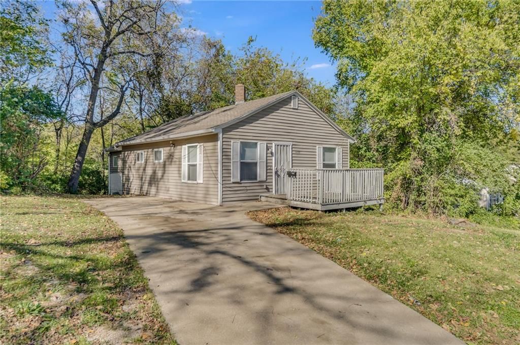 4132 Spruce Avenue, Kansas City, MO