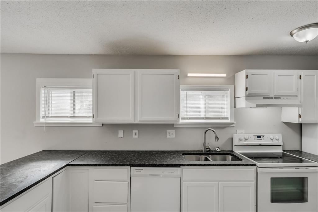 4132 Spruce Avenue — photo 8