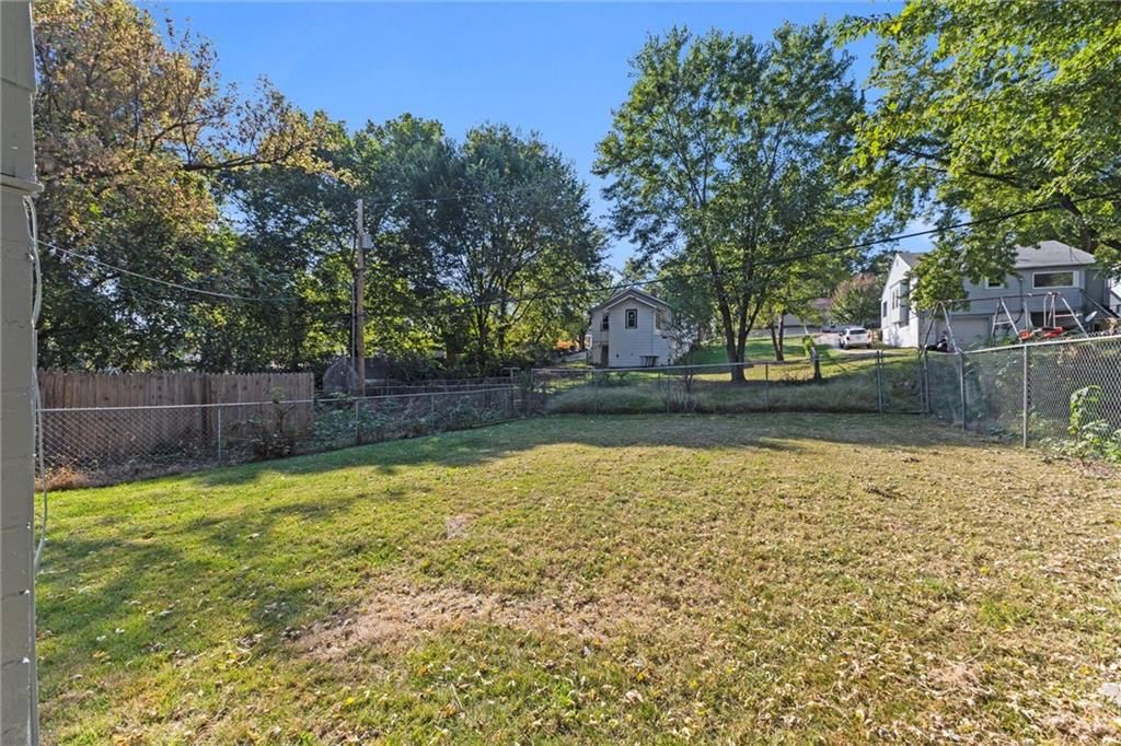 1806 S Evanston Avenue — photo 22