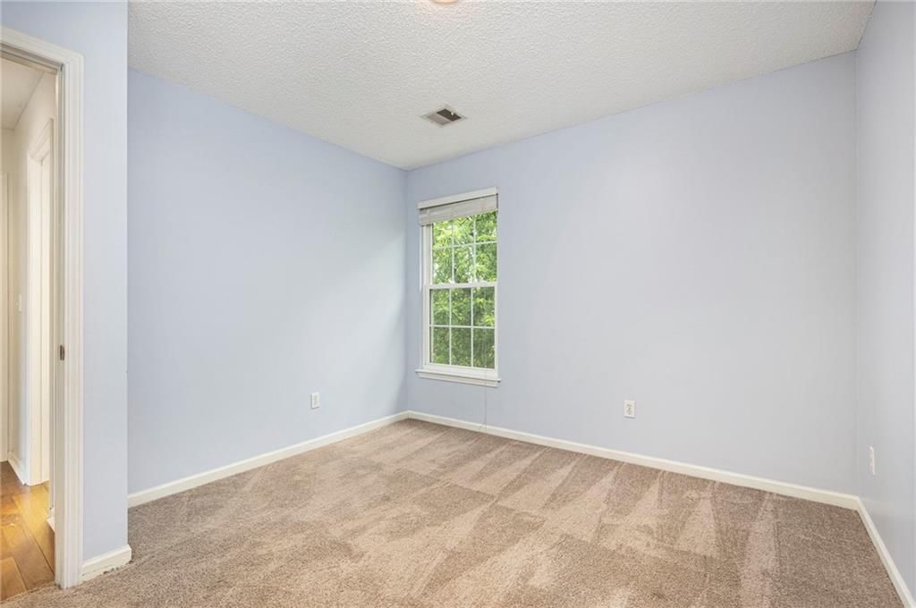 417 N Locust Street — photo 14