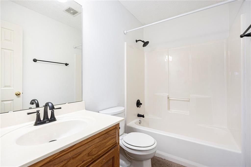417 N Locust Street — photo 15