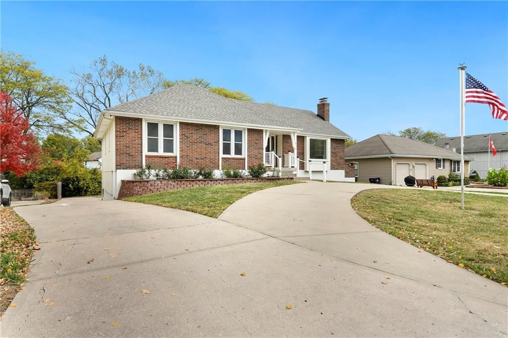 510 Thames Drive — photo 2