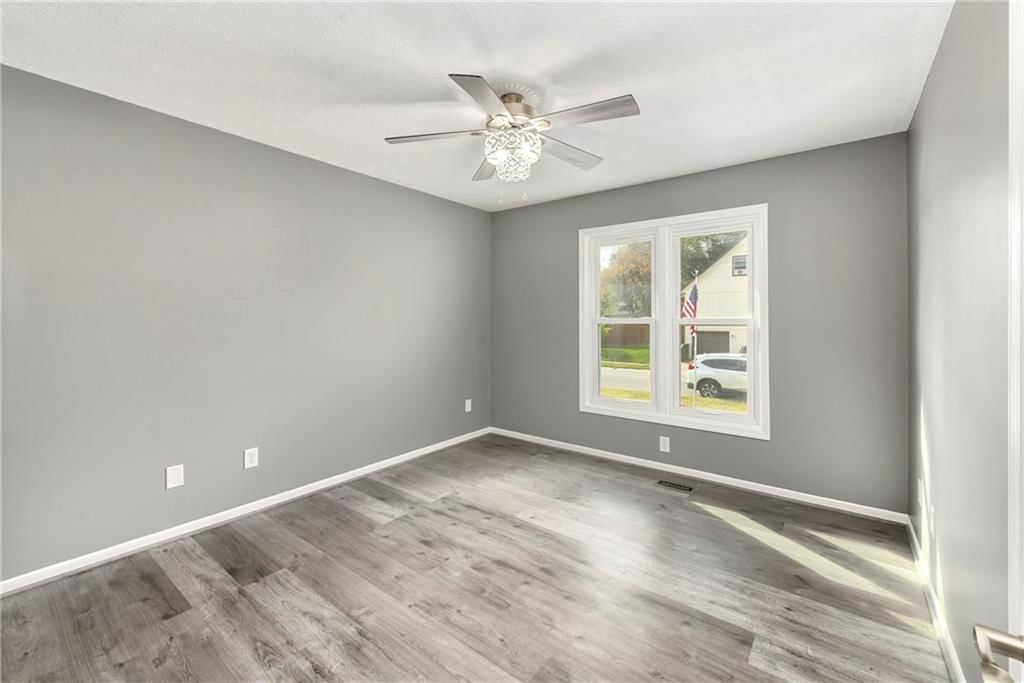 510 Thames Drive — photo 17