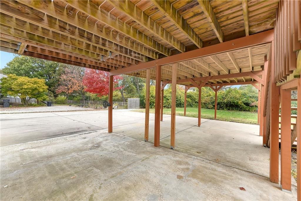 510 Thames Drive — photo 37