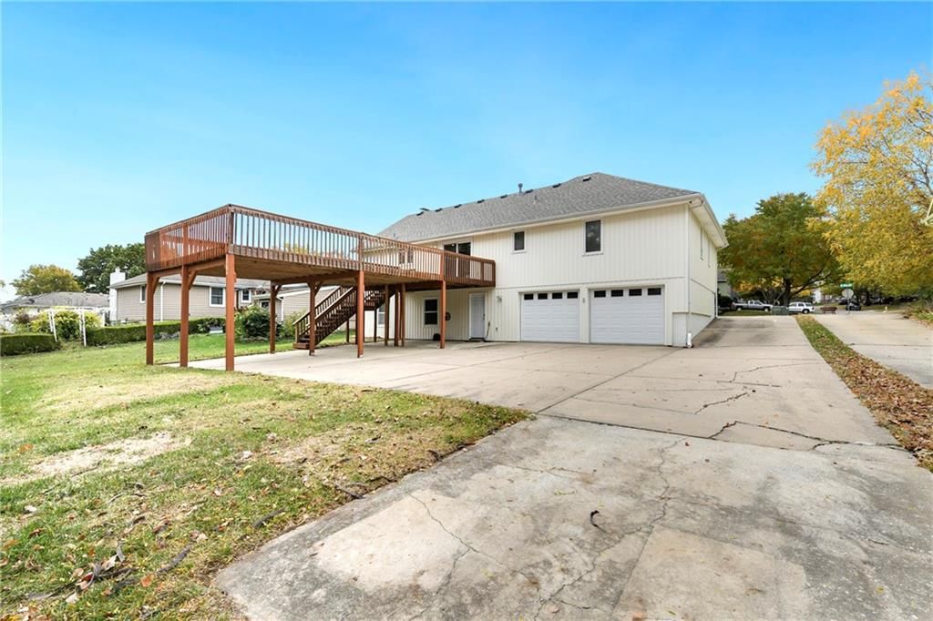510 Thames Drive — photo 38