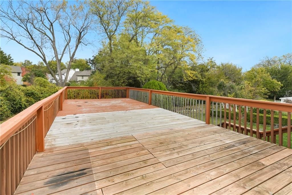 510 Thames Drive — photo 43