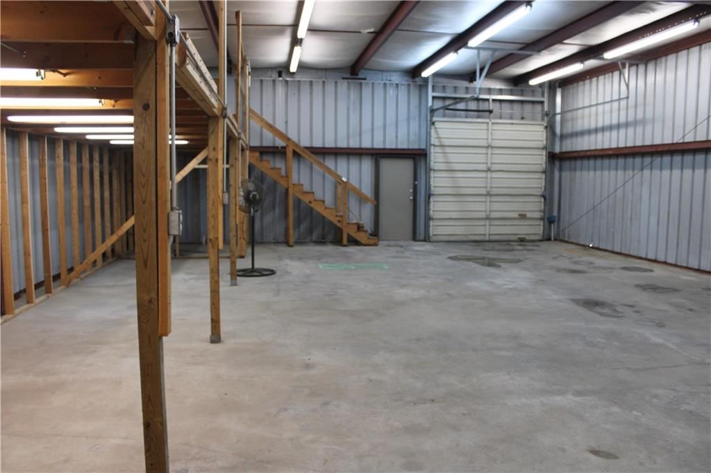 800 S Summit Street — photo 12