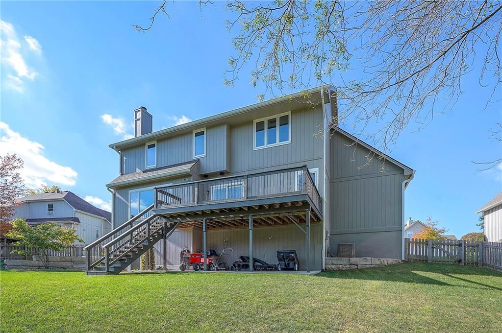Photo 5 of 46 - 4405 Blue Jay Drive