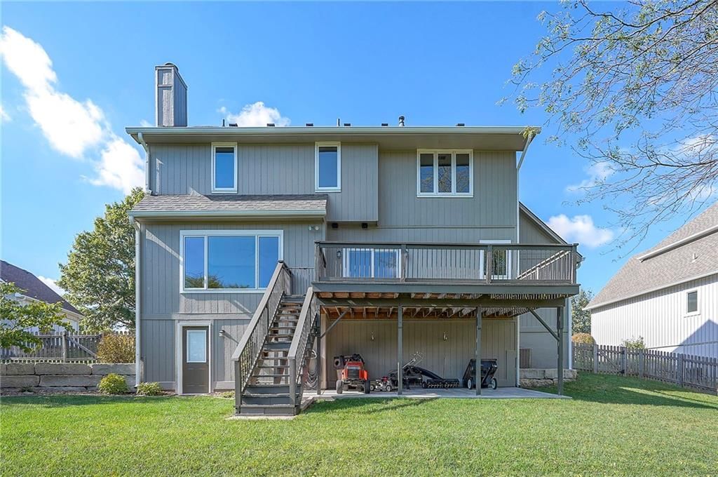 Photo 6 of 46 - 4405 Blue Jay Drive