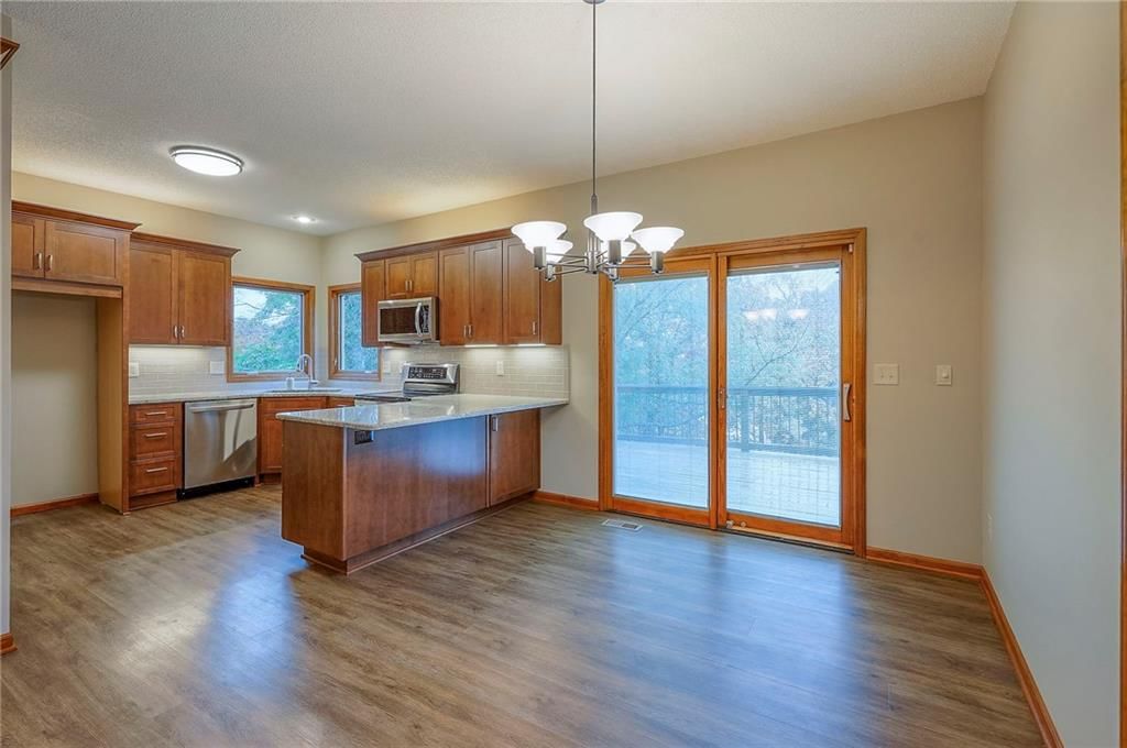 Photo 20 of 46 - 4405 Blue Jay Drive