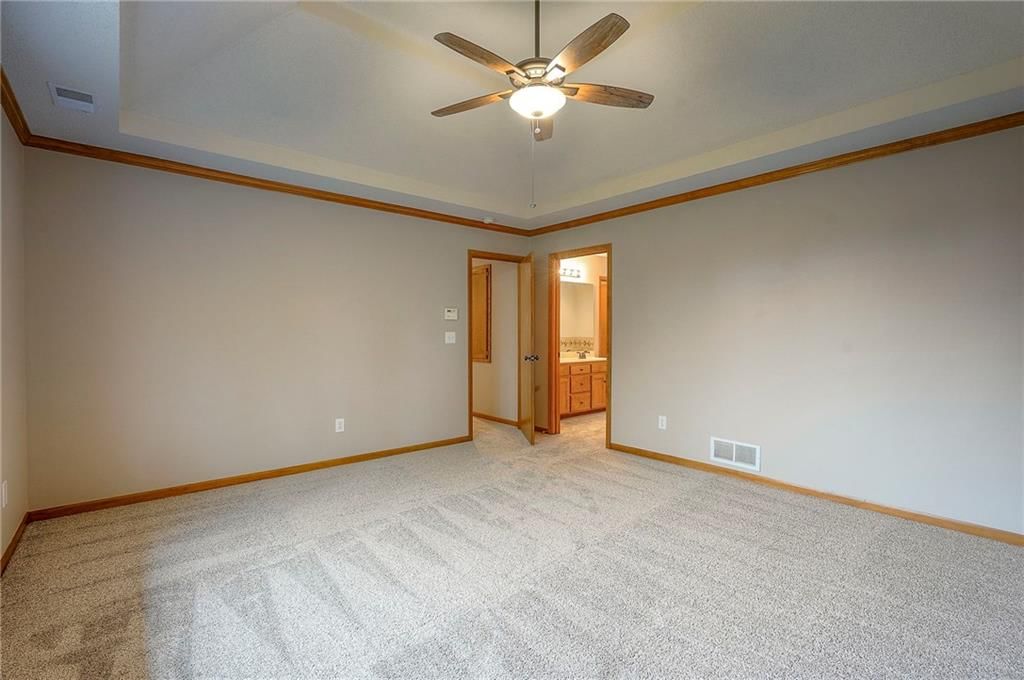 Photo 37 of 46 - 4405 Blue Jay Drive