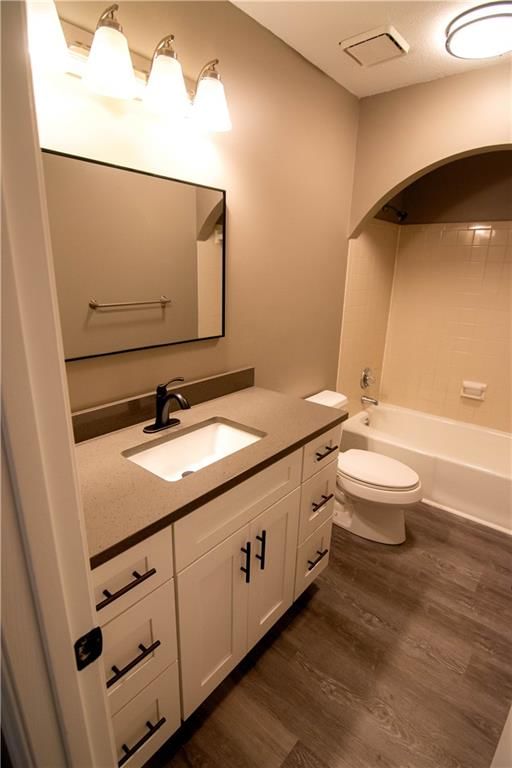 209 Williamsburg Drive — photo 12