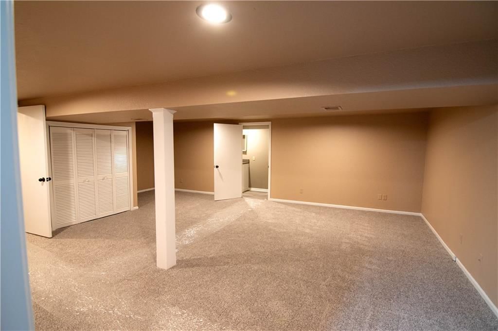 209 Williamsburg Drive — photo 20