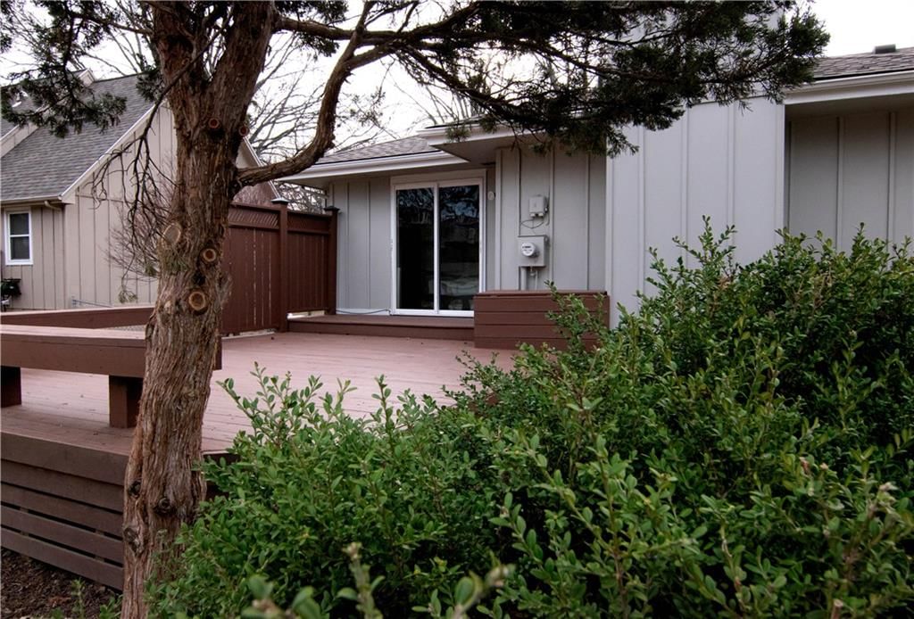 209 Williamsburg Drive — photo 28