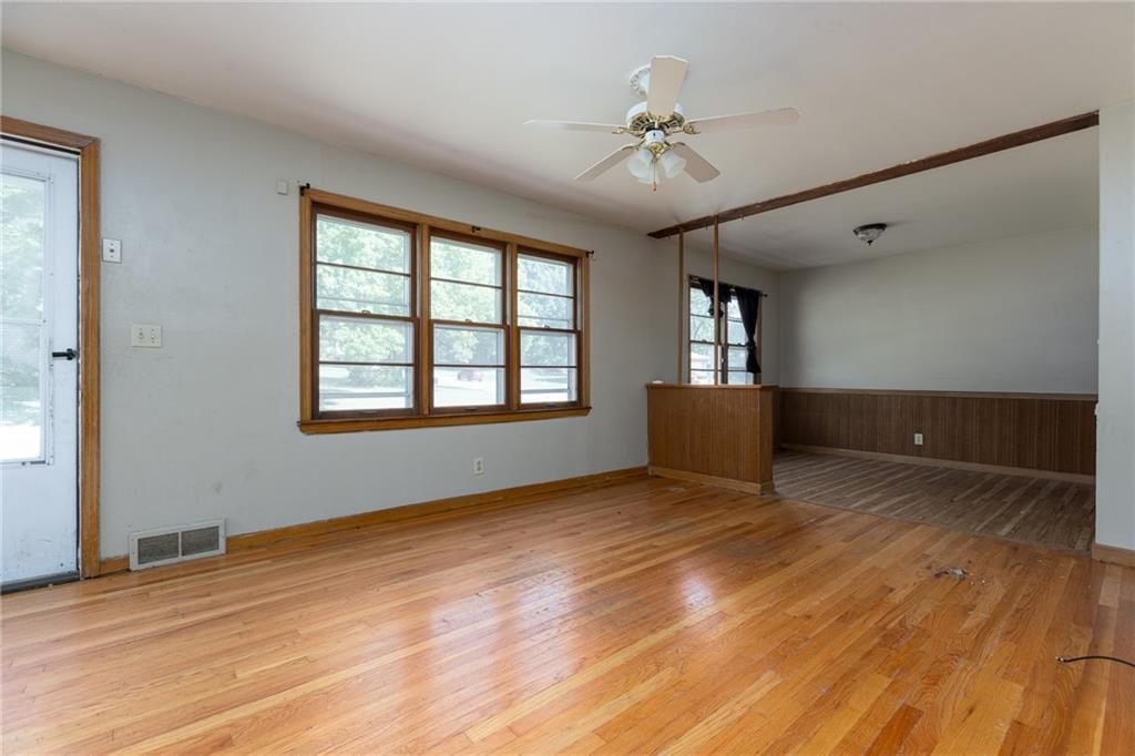 10909 E 60th Terrace — photo 3
