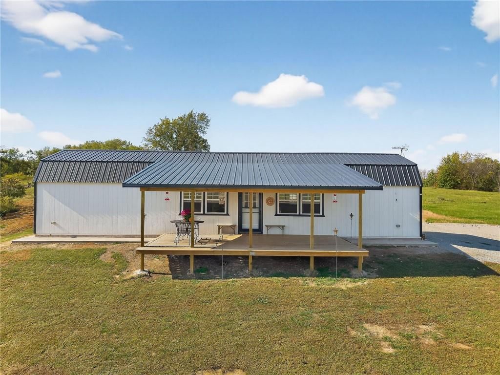 6313 SE Granville Road, Braymer, MO