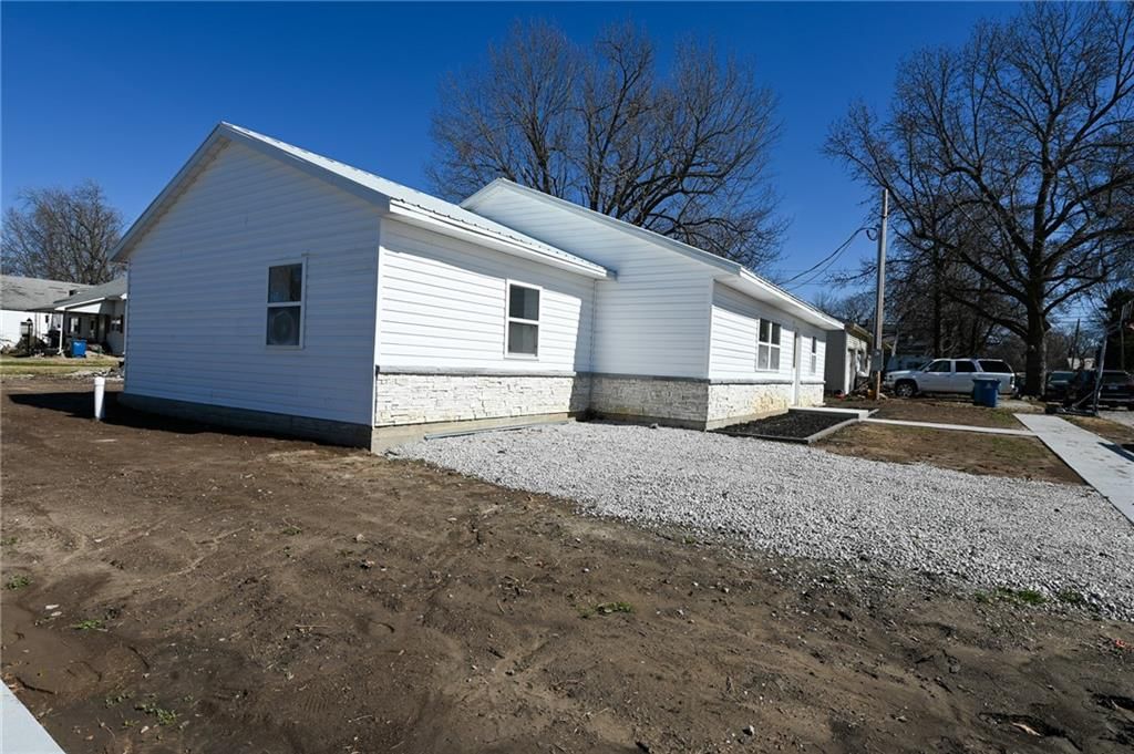 714 Broadway Street — photo 3