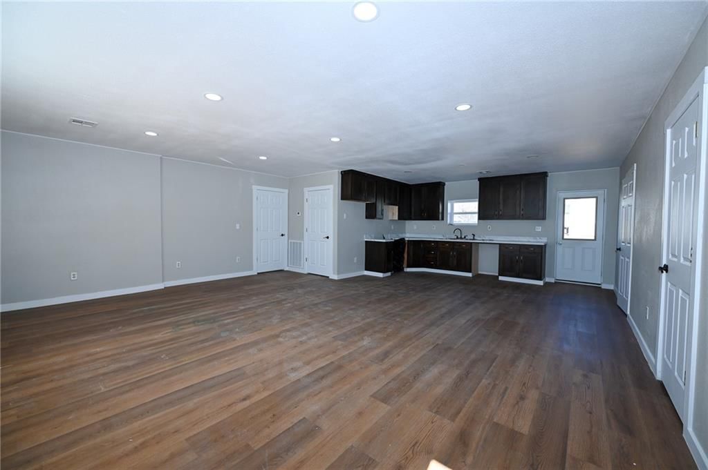 714 Broadway Street — photo 5