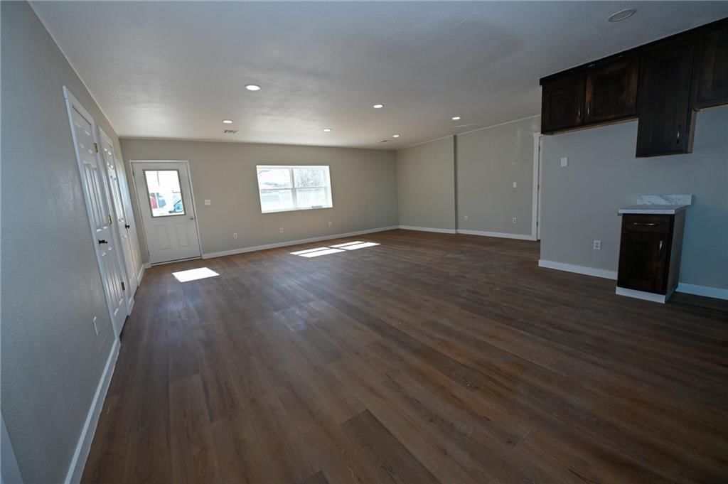 714 Broadway Street — photo 7