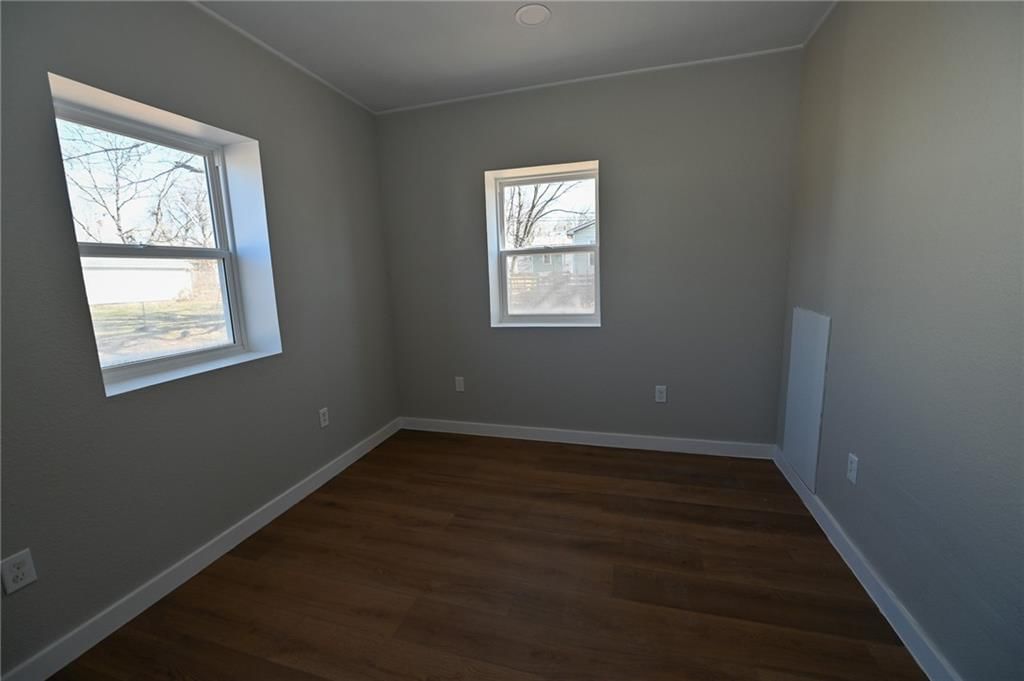 714 Broadway Street — photo 11