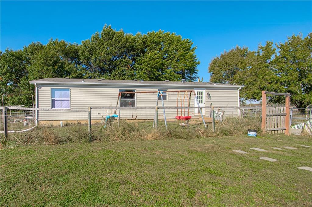 25109 Pleasant Valley Road — photo 30