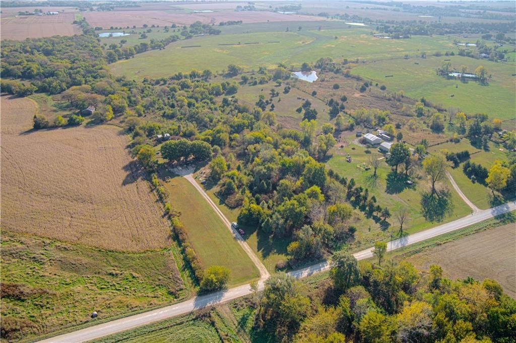 25109 Pleasant Valley Road — photo 35