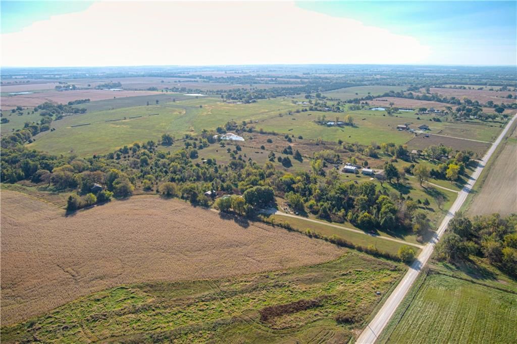 25109 Pleasant Valley Road — photo 42