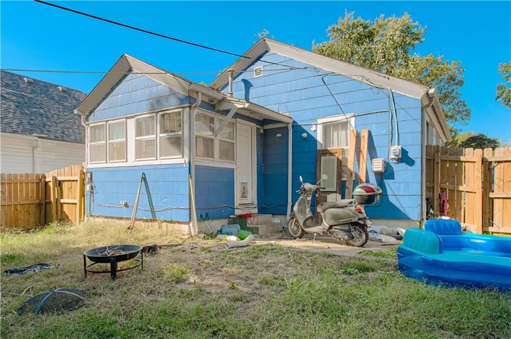 305 Walnut Street — photo 20