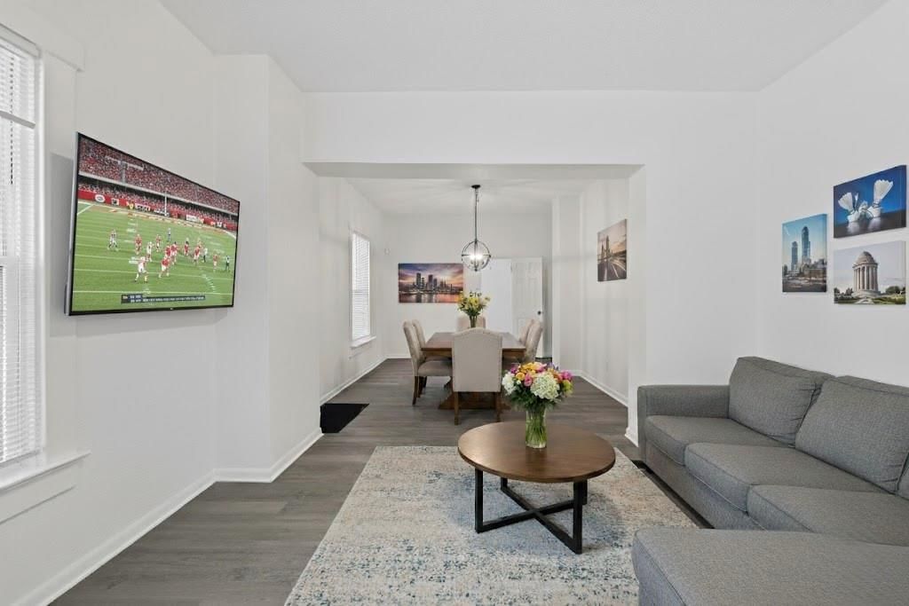 701 Elmwood Avenue — photo 3