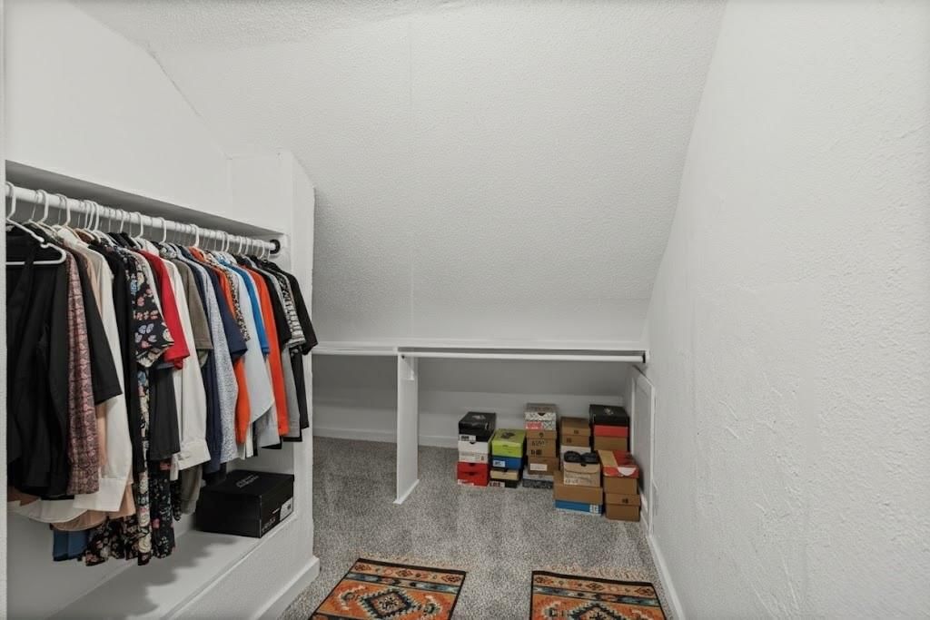 701 Elmwood Avenue — photo 10