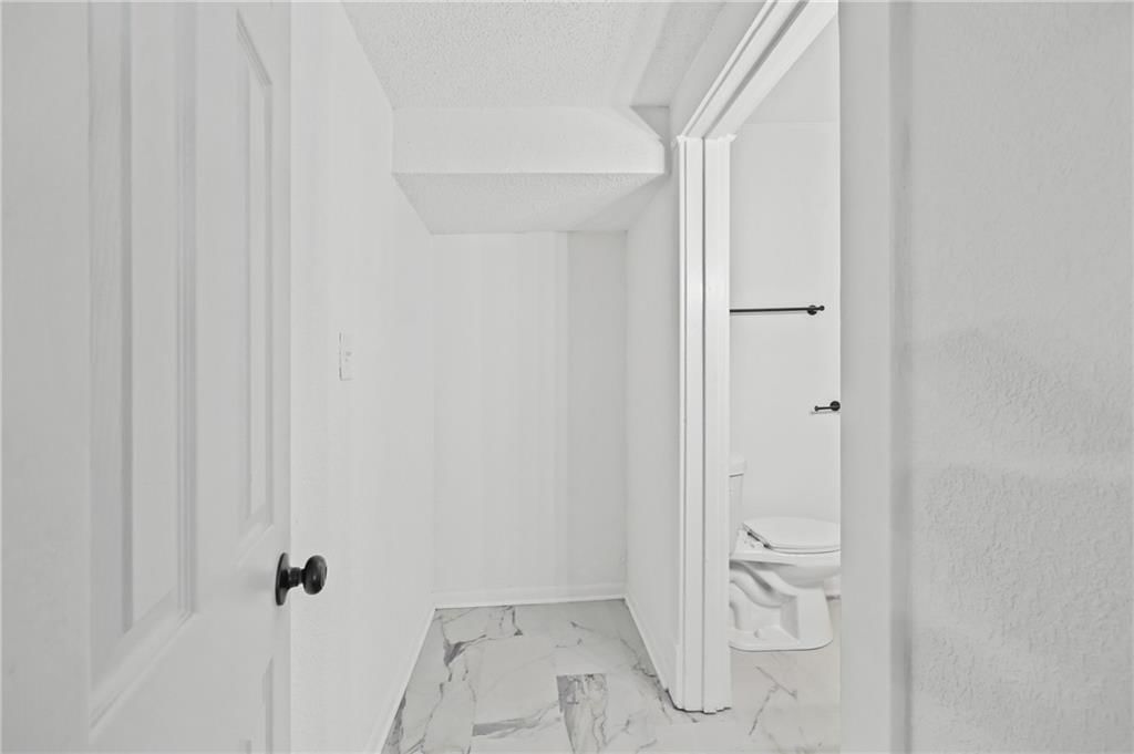 701 Elmwood Avenue — photo 11