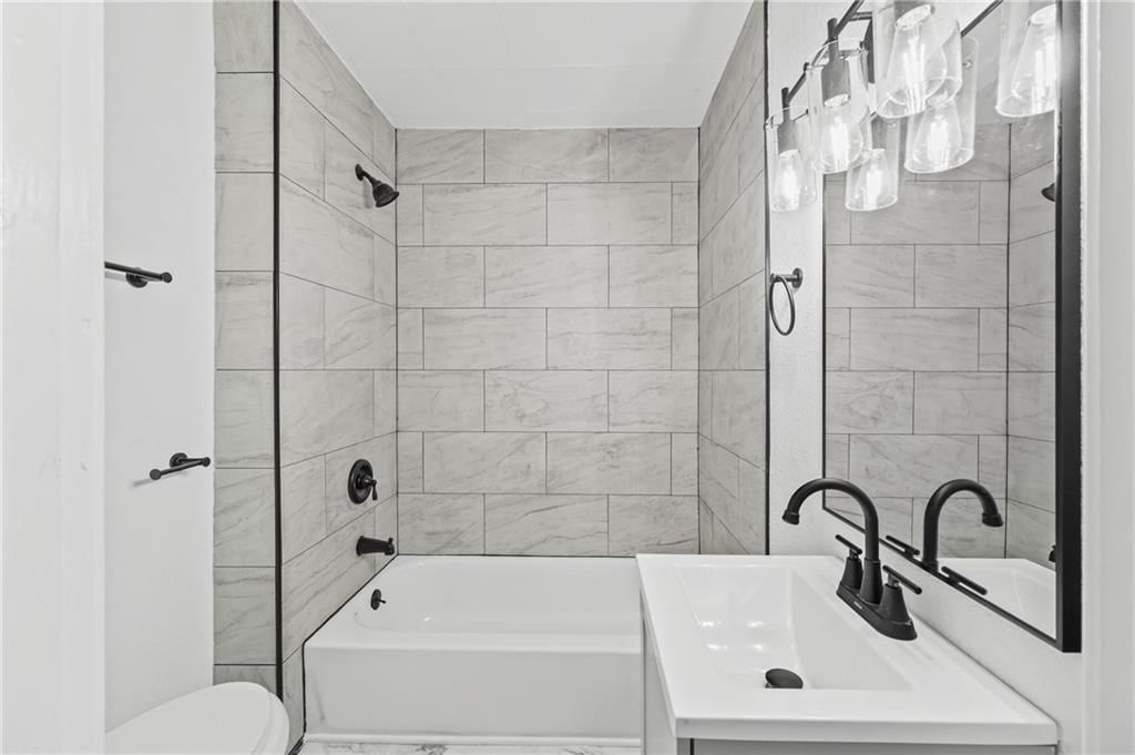 701 Elmwood Avenue — photo 12