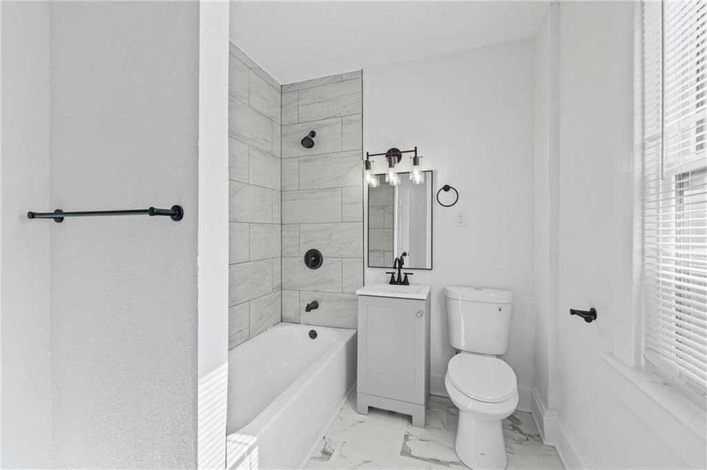 701 Elmwood Avenue — photo 23