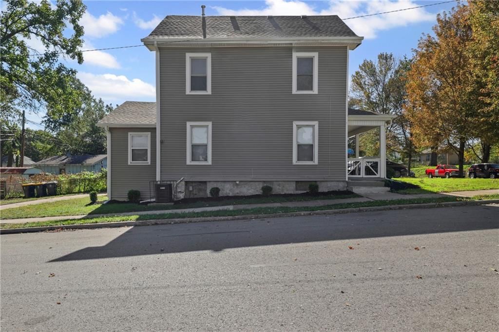 701 Elmwood Avenue — photo 27