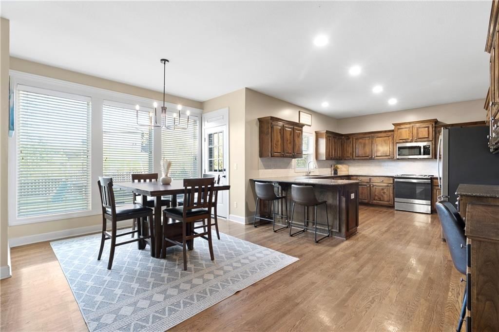 Photo 5 of 30 - 16045 NW 124th Street