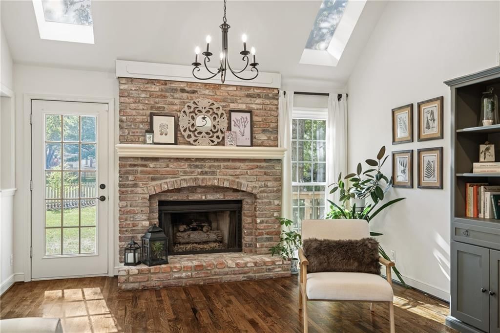 11422 Conser Street — photo 8