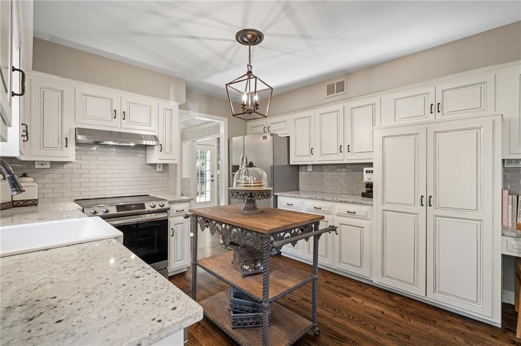 11422 Conser Street — photo 17