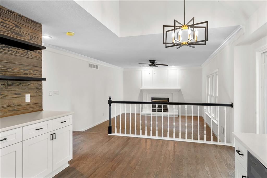 8707 N Lydia Avenue — photo 5
