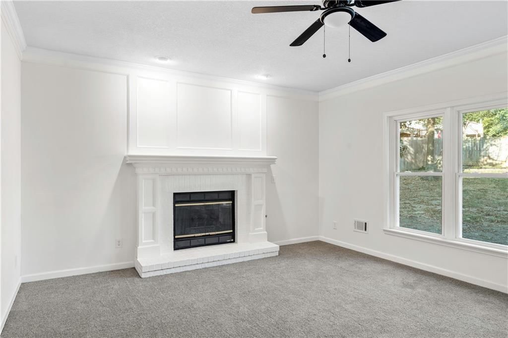 8707 N Lydia Avenue — photo 9