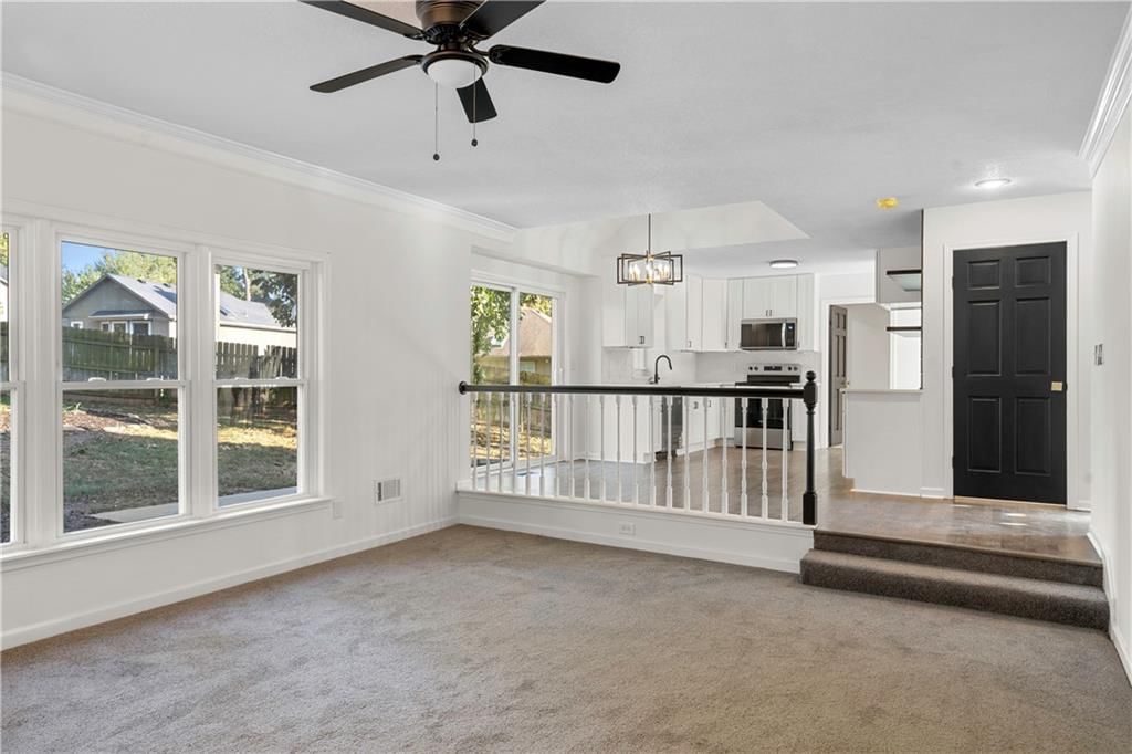 8707 N Lydia Avenue — photo 10