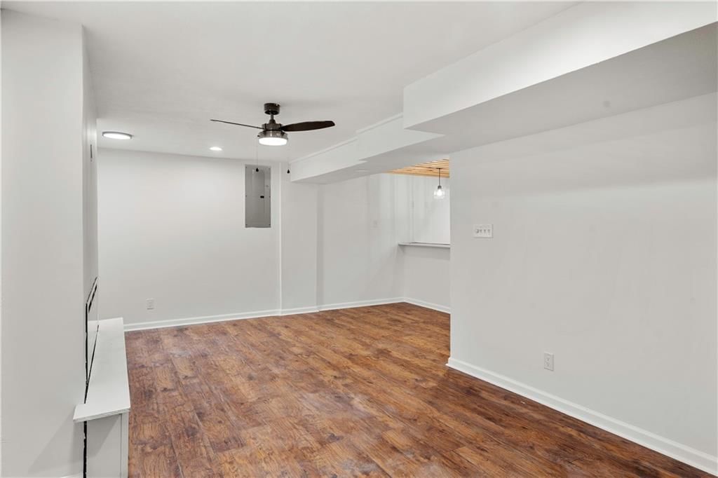 8707 N Lydia Avenue — photo 36
