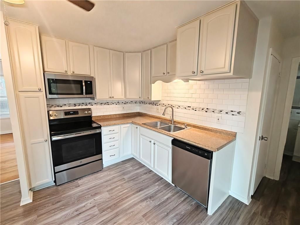 9218 Mckinley Street — photo 6