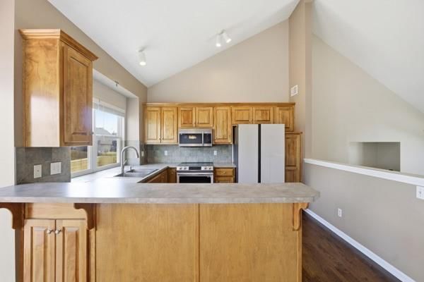 627 N POPLAR Street — photo 12