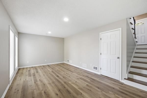 627 N POPLAR Street — photo 32