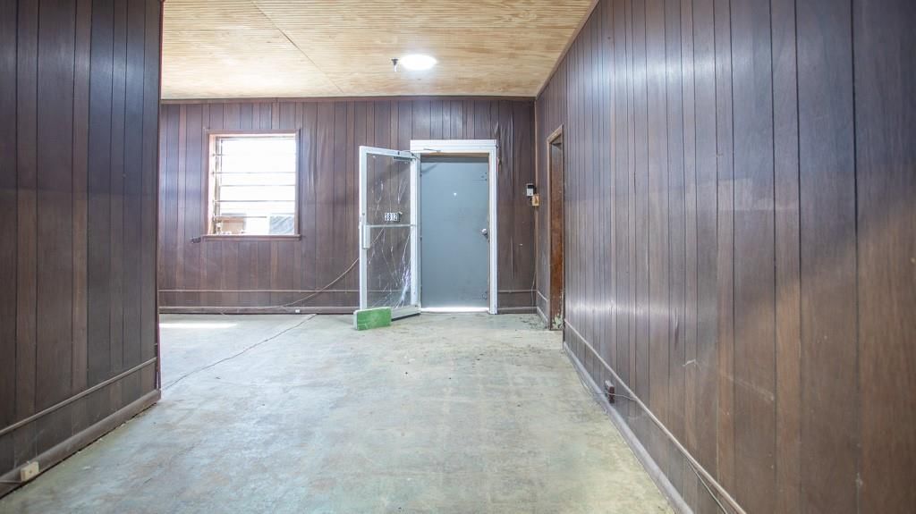3812 Bennington Avenue — photo 8