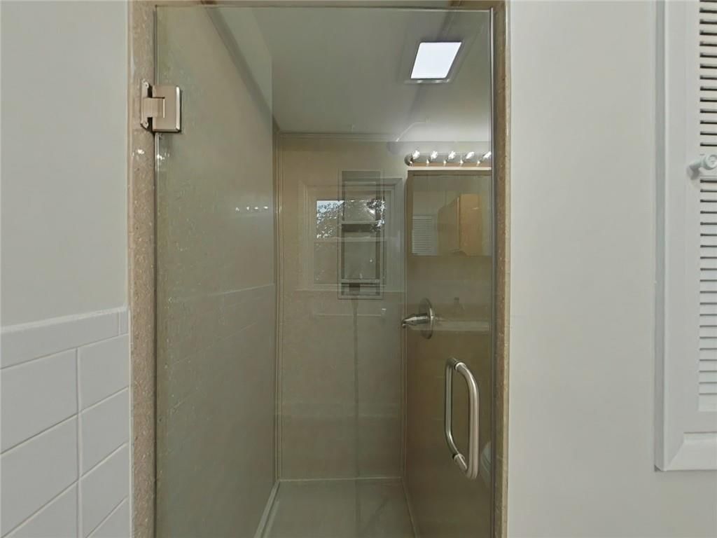 5304 Frederick Boulevard — photo 22