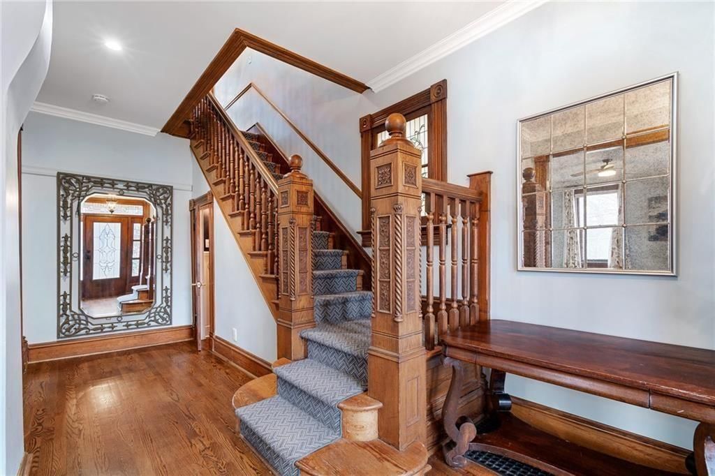 503 Marshall Street — photo 4